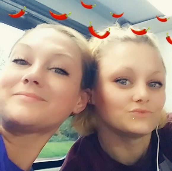 Meet your Posher, Hollye - Picture 1 of 1